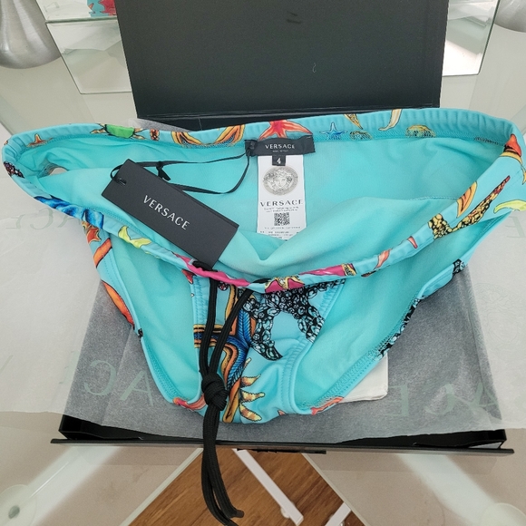 VERSACE MEN'S TRESOR DE LA MER SWIM BRIEFS, ITALIAN SIZE 4 NEW. - Picture 2 of 8